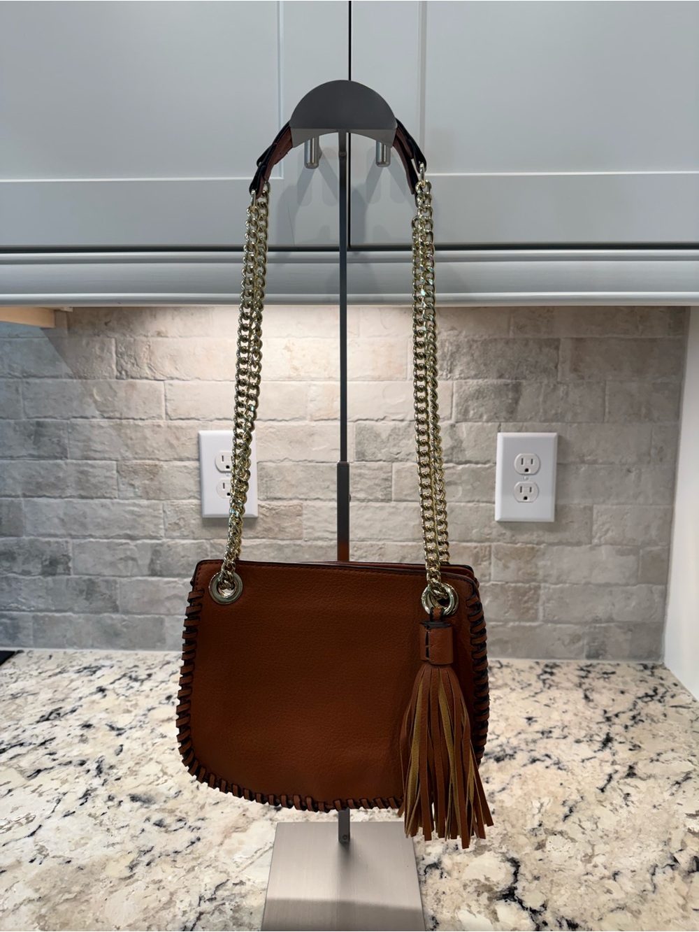 Unbranded EUC Brown Whipstitch Shoulder Bag w/Adjustable Gold Chain - Picture 3 of 6